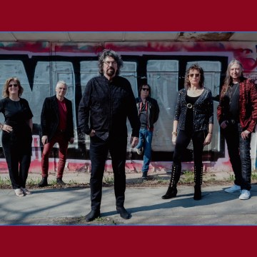 v_36387_06_Traumhits_ELO_Phil_Bates_2025_6_Funke_Medien